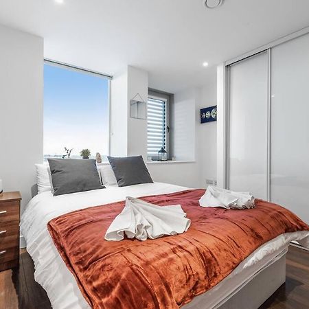New Apartment 20 Mins From Waterloo London Bp36 מראה חיצוני תמונה